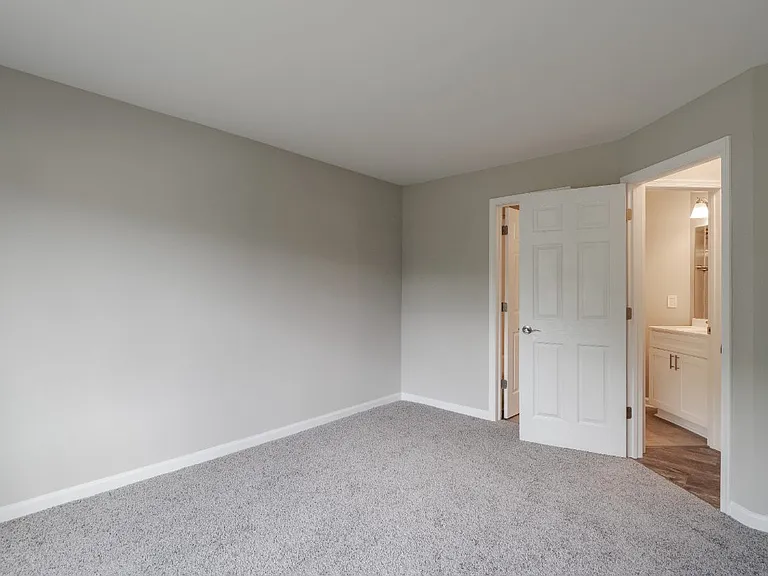 Northampton Apartment Homes — Photo 10