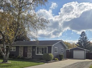 2355 Plainview Dr, Saginaw, MI 48603