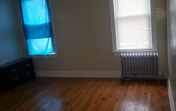 4th image of 108-110 Isabella Ave