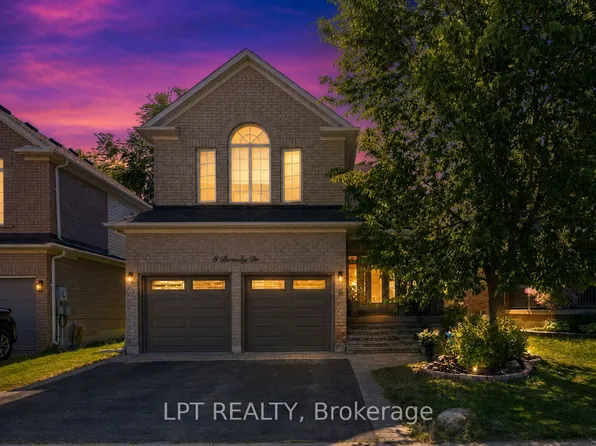 8 Burnaby Dr, Georgina, ON L4P 3Z1