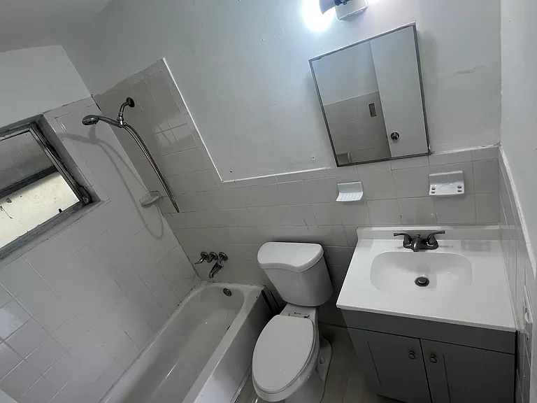 1691 SW 44th Ter #1-2 — Photo 14