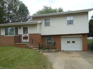879 Brittain Rd, Akron, OH 44305