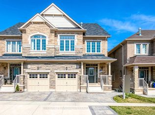 3045 Max Khan Blvd, Oakville, ON L6H 0S3