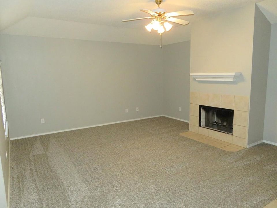 1st image of 10106 Evanston Ave Unit 1