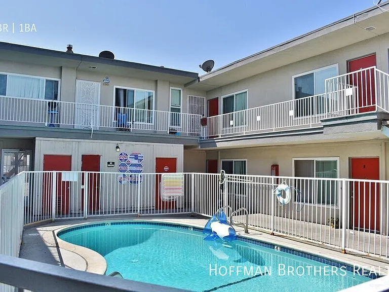 4050 W El Segundo Blvd #5 — Photo 6