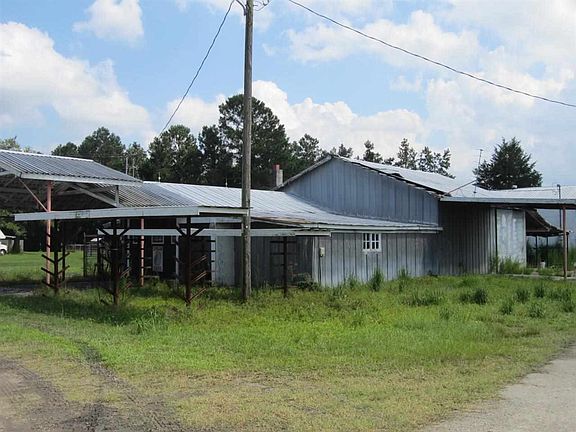 5th image of 2753 White Oak River Rd