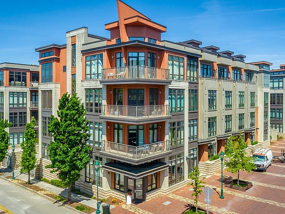 3rd image of 191 Walnut St #110