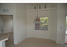 2nd image of 5240 Park Rd APT 4