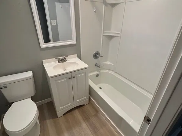 1348 Vandenberg Cir, Sergeant Bluff, IA 51054