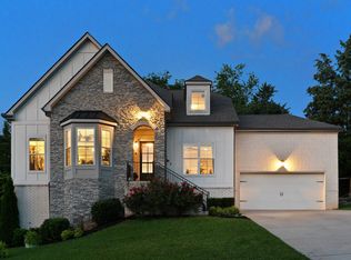 2195 Savage Creek Dr, Springfield, TN 37172