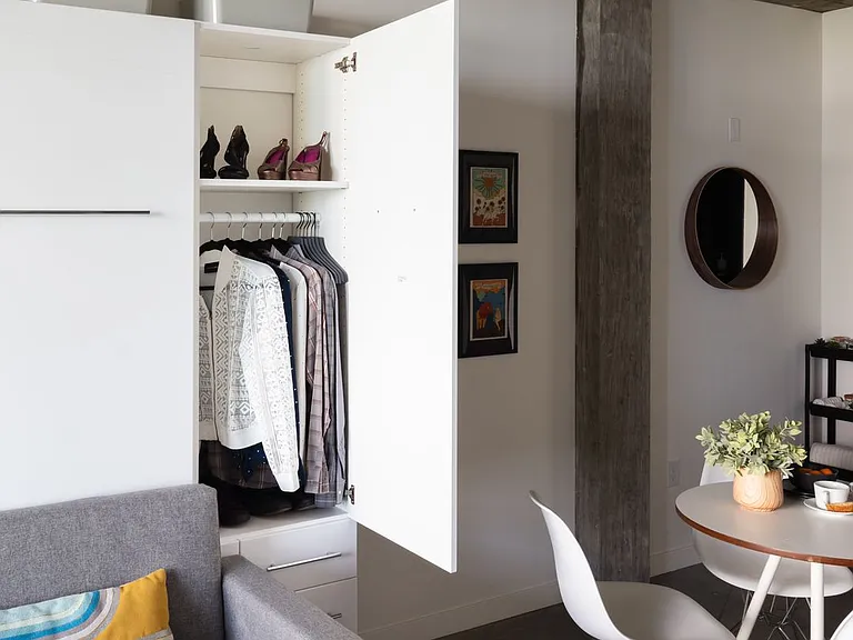Ezabelle Apartments San Diego — Photo 40