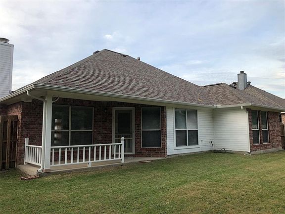 3rd image of 2809 Gabriel Dr