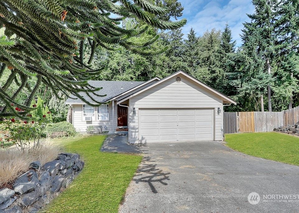 1st image of 11808 161st St E