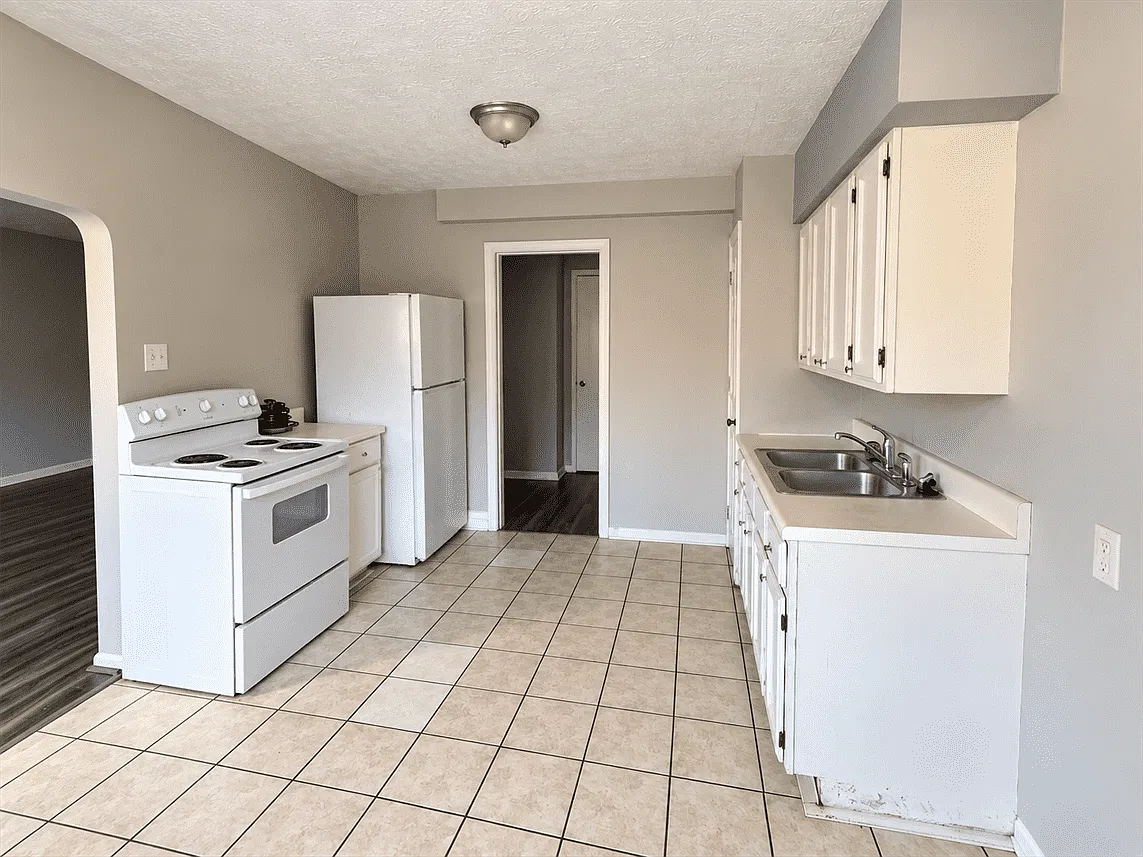 2 bed, 800 sqft, $800 — Photo 3