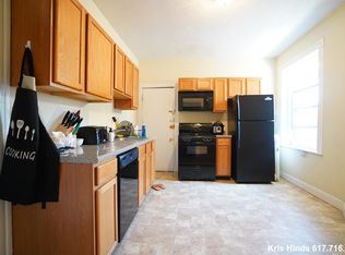 1114 Commonwealth Ave #9K, Allston, MA 02134