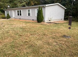 14839 Plainview Rd, Charleston, IL 61920