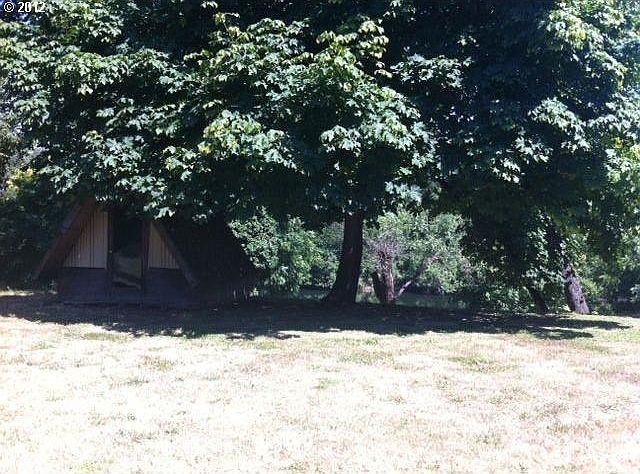 2nd image of 416 W Harrison St