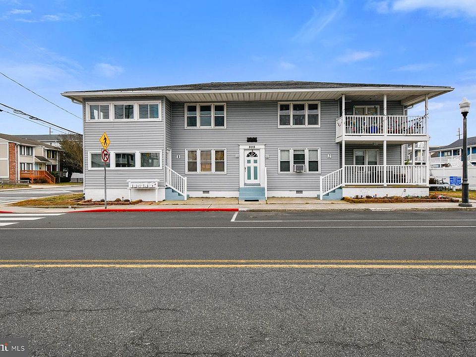 1st image of 808 Saint Louis Ave #3