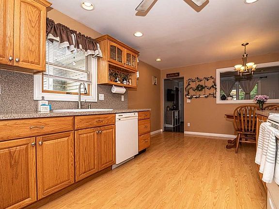 3rd image of 18 Ozark St