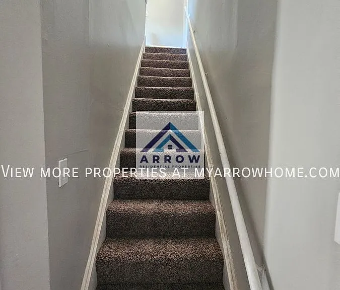 1632 Dewey Ave — Photo 9