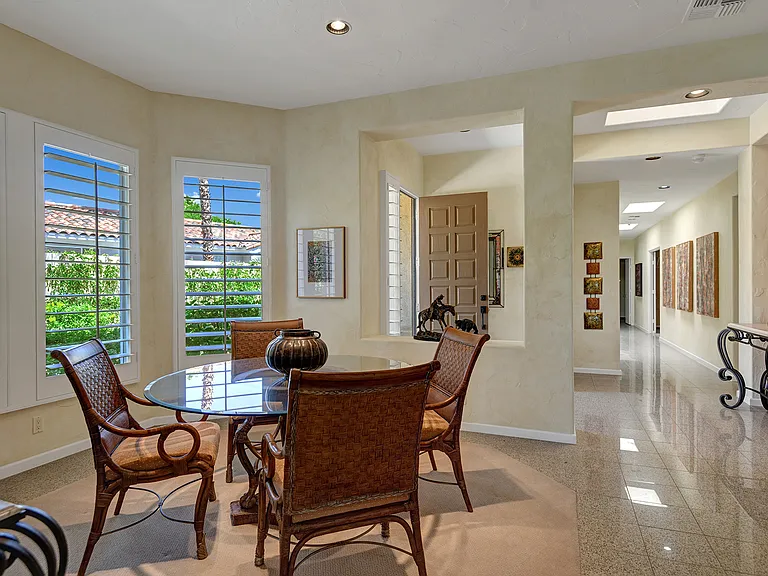 383 Desert Holly Dr — Photo 10