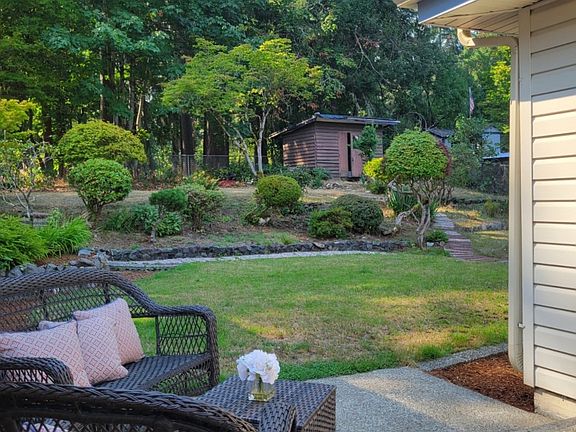 4th image of 18521 28th Avenue NE