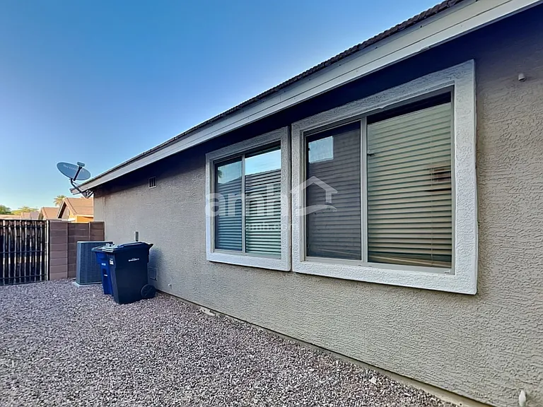 3716 E Waite Ln — Photo 19
