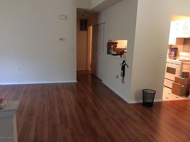2nd image of 172 Lilac Ct