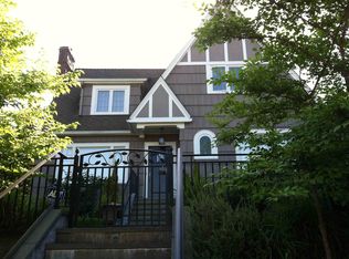 3832 43rd Ave NE, Seattle, WA 98105