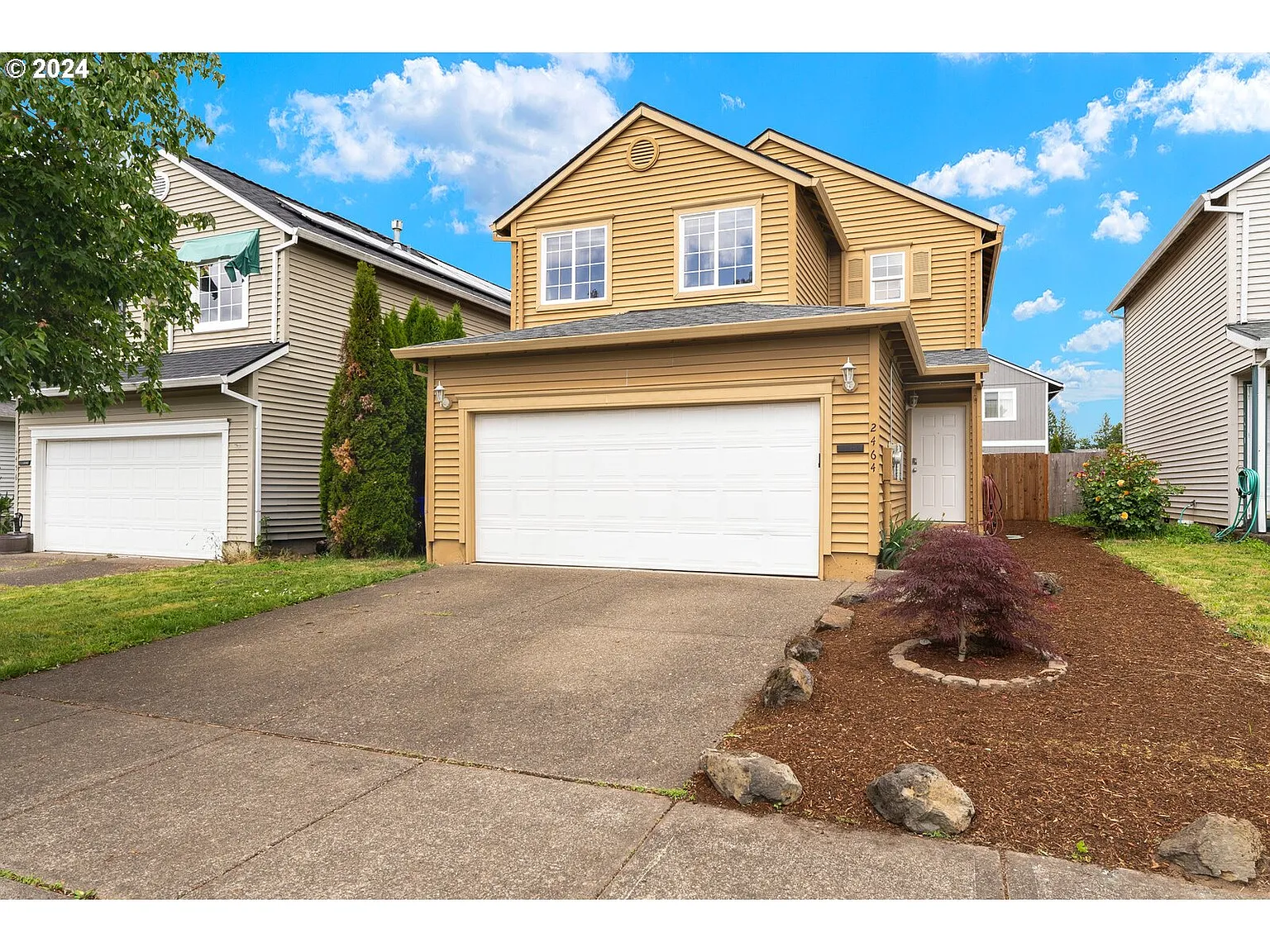 2464 N Holladay St photo 1