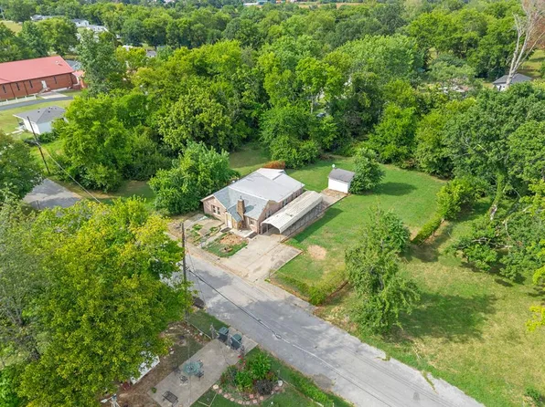 900 Moayon St, Hopkinsville, KY 42240