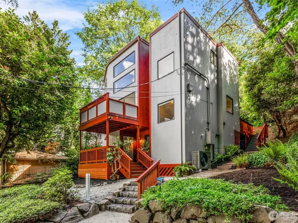 3527 E Spruce Street, Seattle, WA 98122