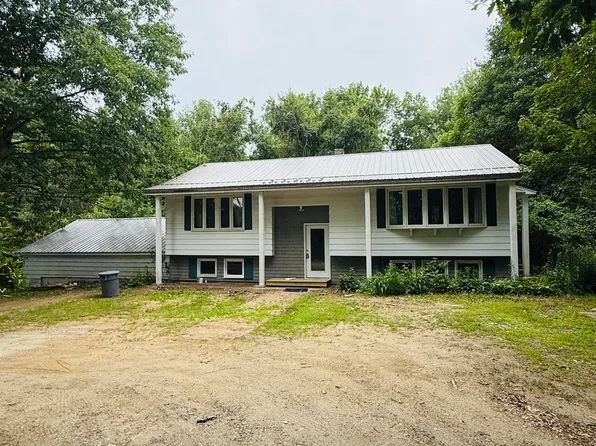 156 Alpine Street, Paris, ME 04281