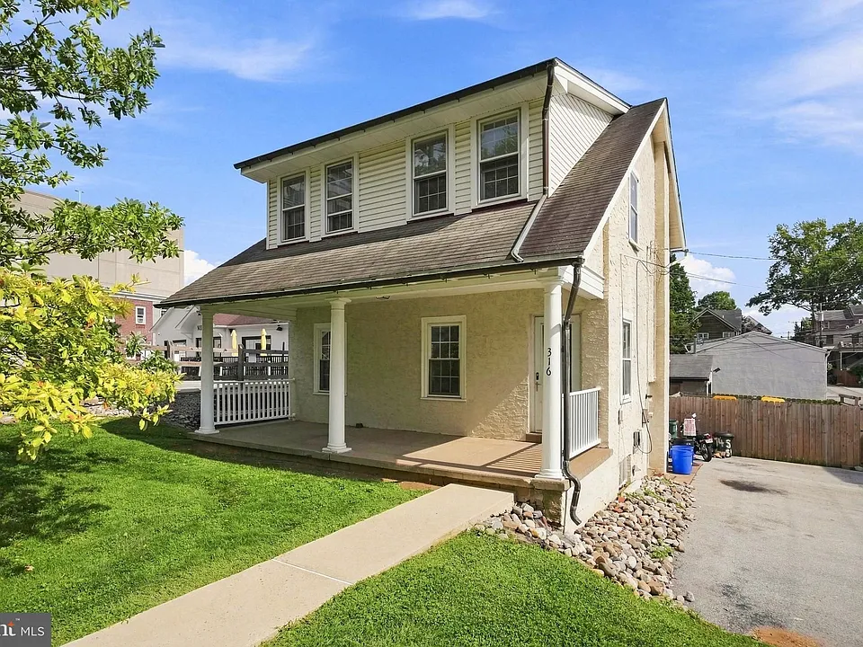 316 W Market St