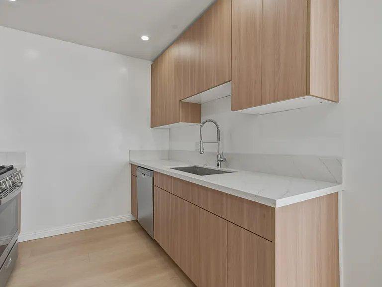 3869 Tilden Ave — Photo 29