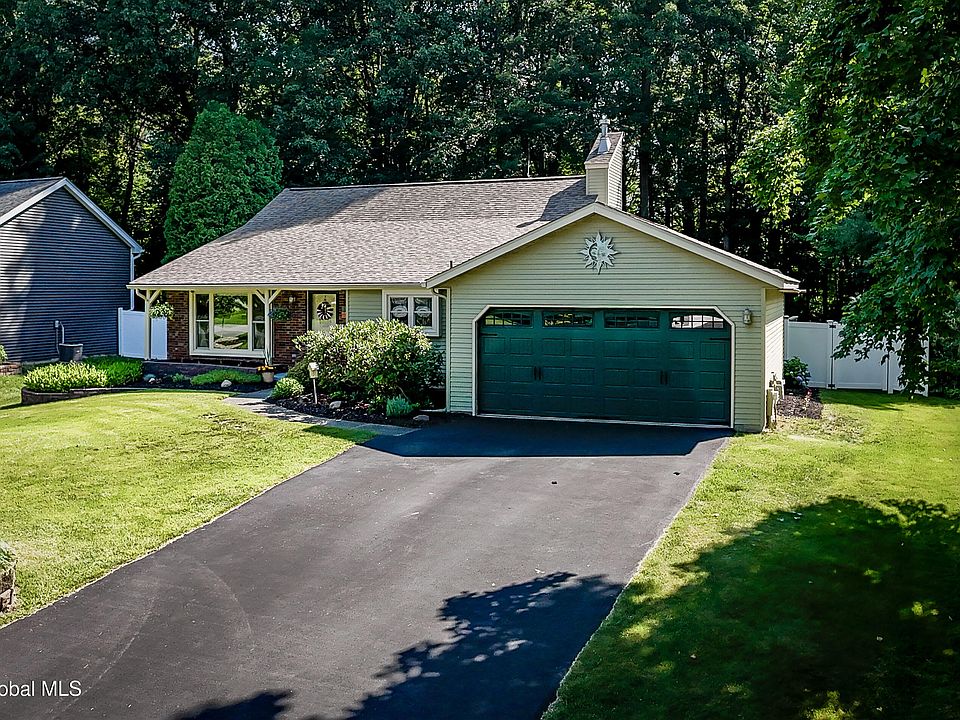 1st image of 43 Algonquin Road