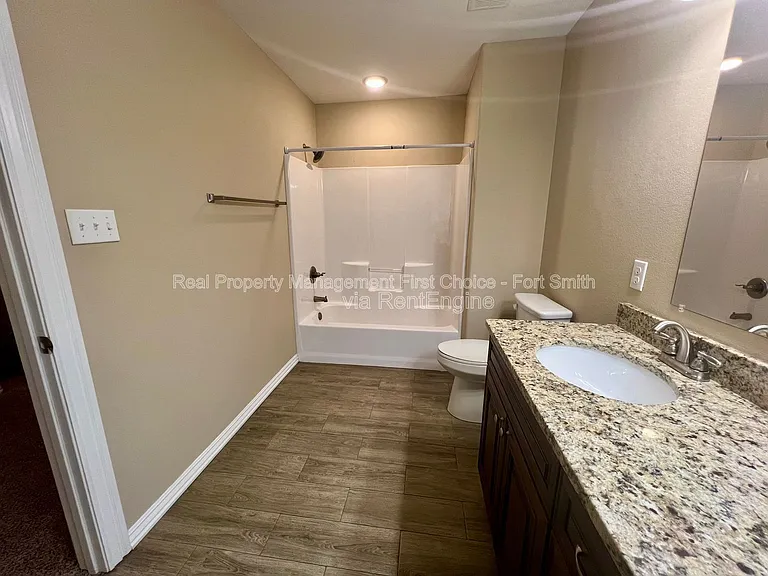 6617 Leightyn Ln — Photo 21
