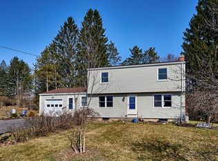 101 Columbia Dr, Amherst, MA 01002