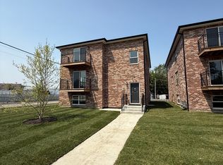 4538 Sunnyside Ave #3, Brookfield, IL 60513