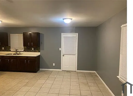 901 Pebble Ct — Photo 6
