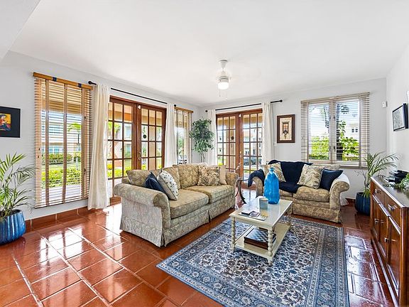 4th image of E Lakeside Villas 1