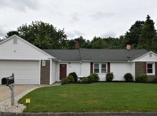 21 Radner St, Springfield, MA 01129