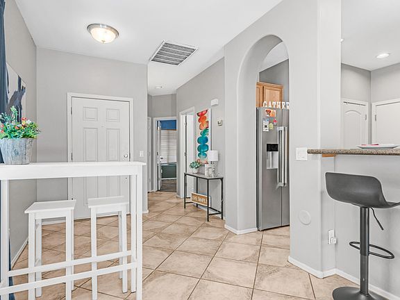 3rd image of 2565 S SIGNAL BUTTE Road #52