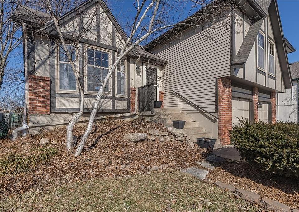1st image of 12604 Fountain Lake Dr
