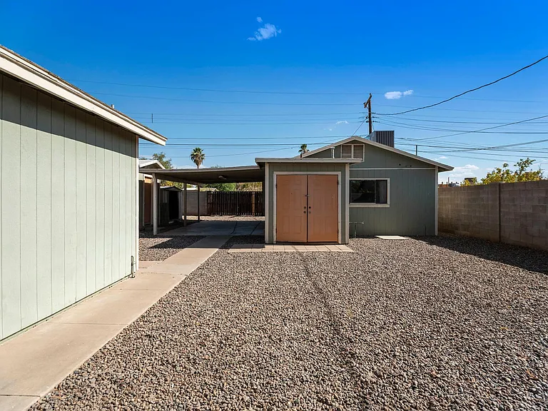 2045 E Don Carlos Ave — Photo 8