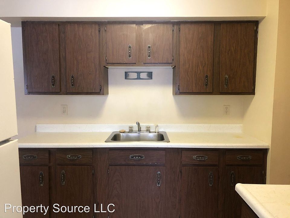1st image of 425 6th Ave APT 4