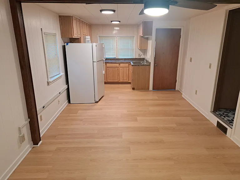 128 S Park St — Photo 6