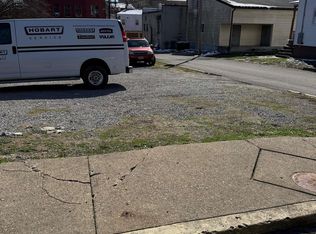 119 1/2 1st St, Clarksburg, WV 26301