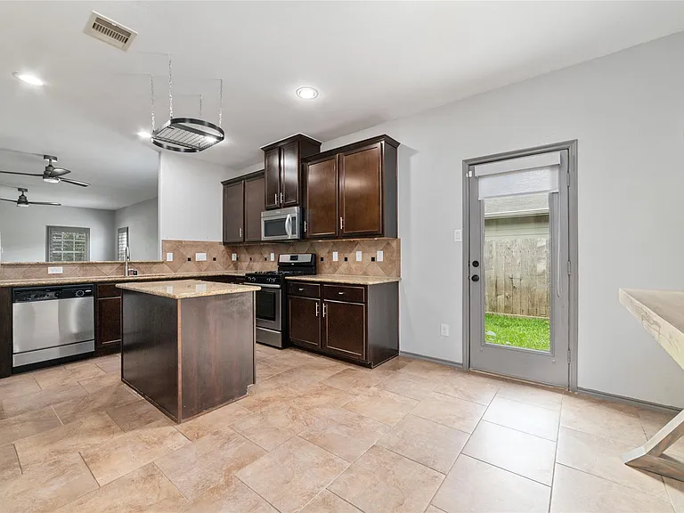 5115 Whitebridge Ln — Photo 11
