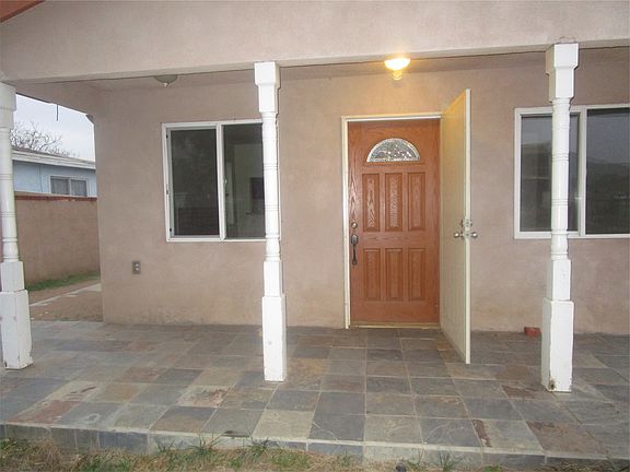 2nd image of 3946 Temescal Ave